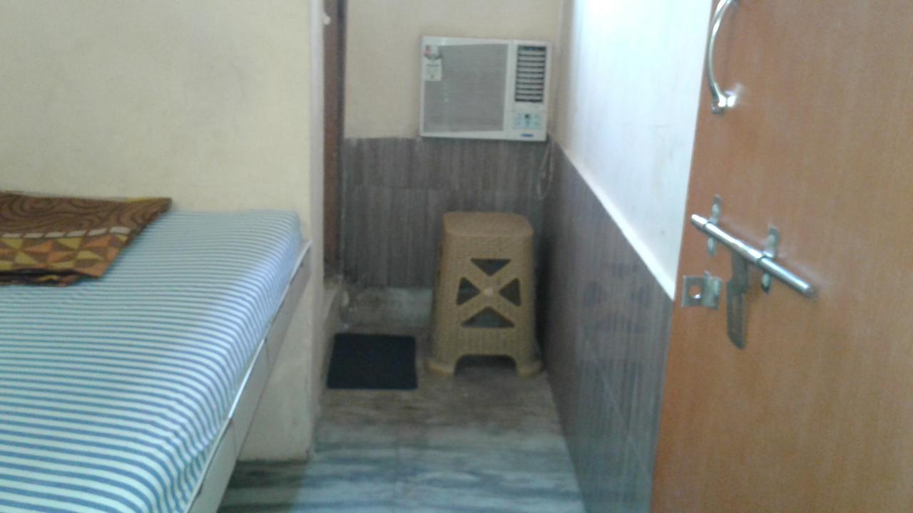 Today Guest House Hāora Екстериор снимка