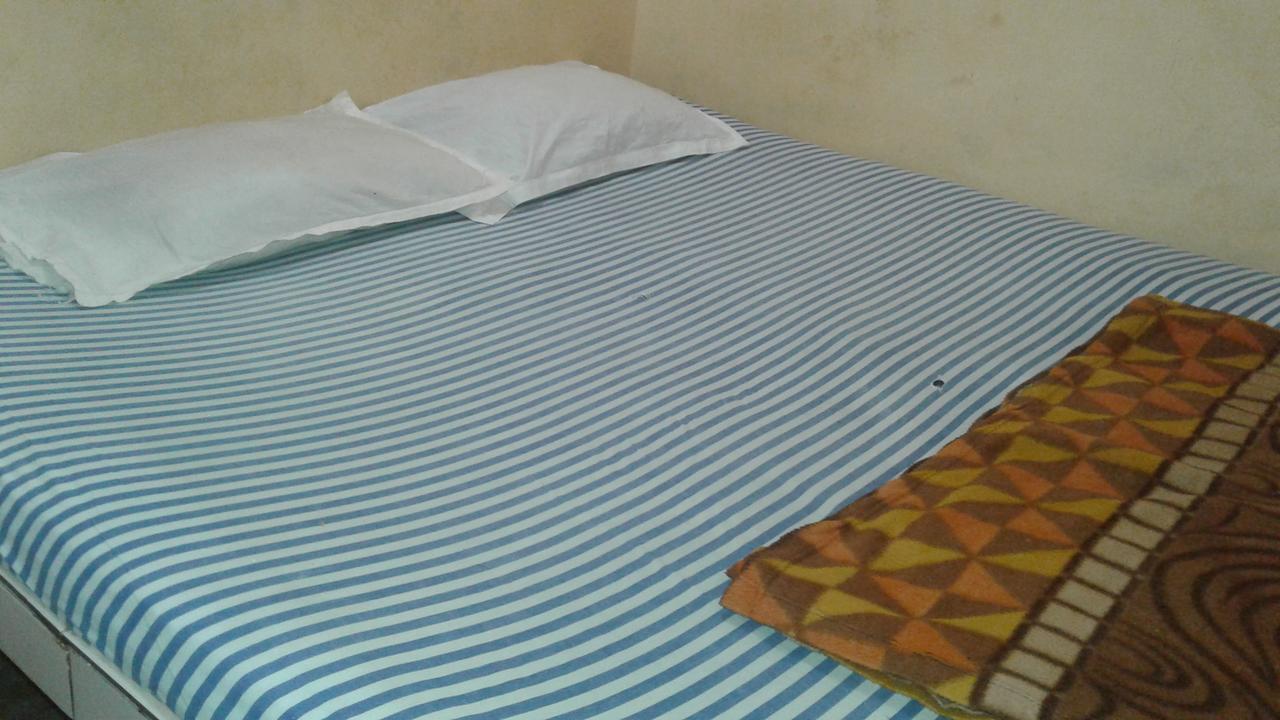 Today Guest House Hāora Екстериор снимка