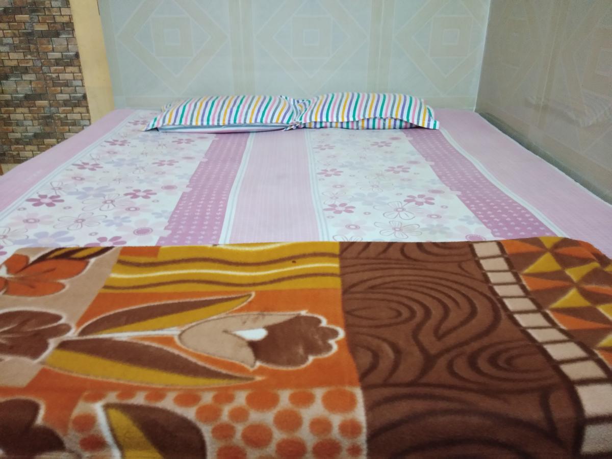 Today Guest House Hāora Екстериор снимка